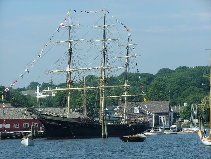 Die Joseph Conrad an ihrem Liegeplatz in Mystik Seaport (© Jan Kronsell)
