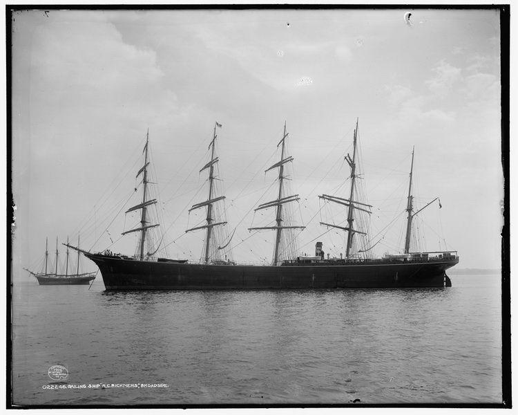 Die R.C. Rickmers in der Bucht von Horta